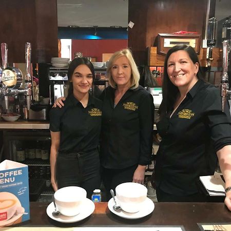 The Newbridge Hotel Luaran gambar