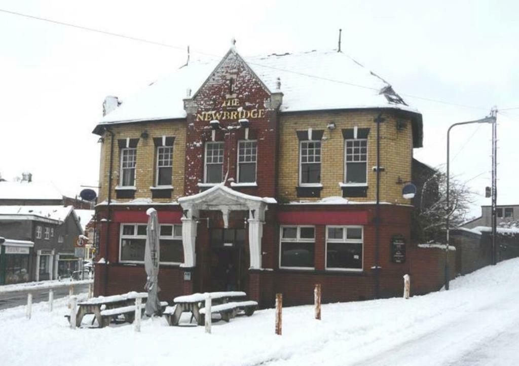 The Newbridge Hotel Luaran gambar