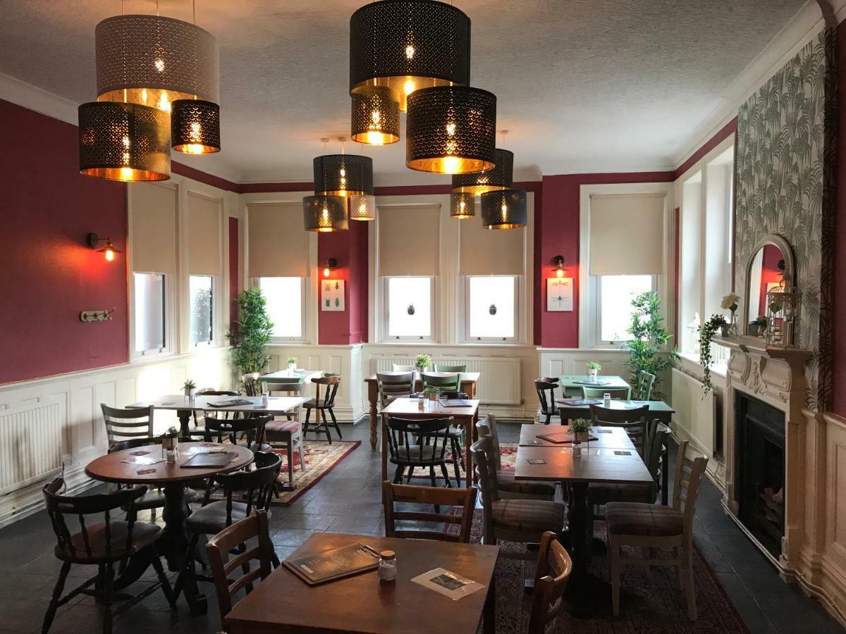The Newbridge Hotel Luaran gambar